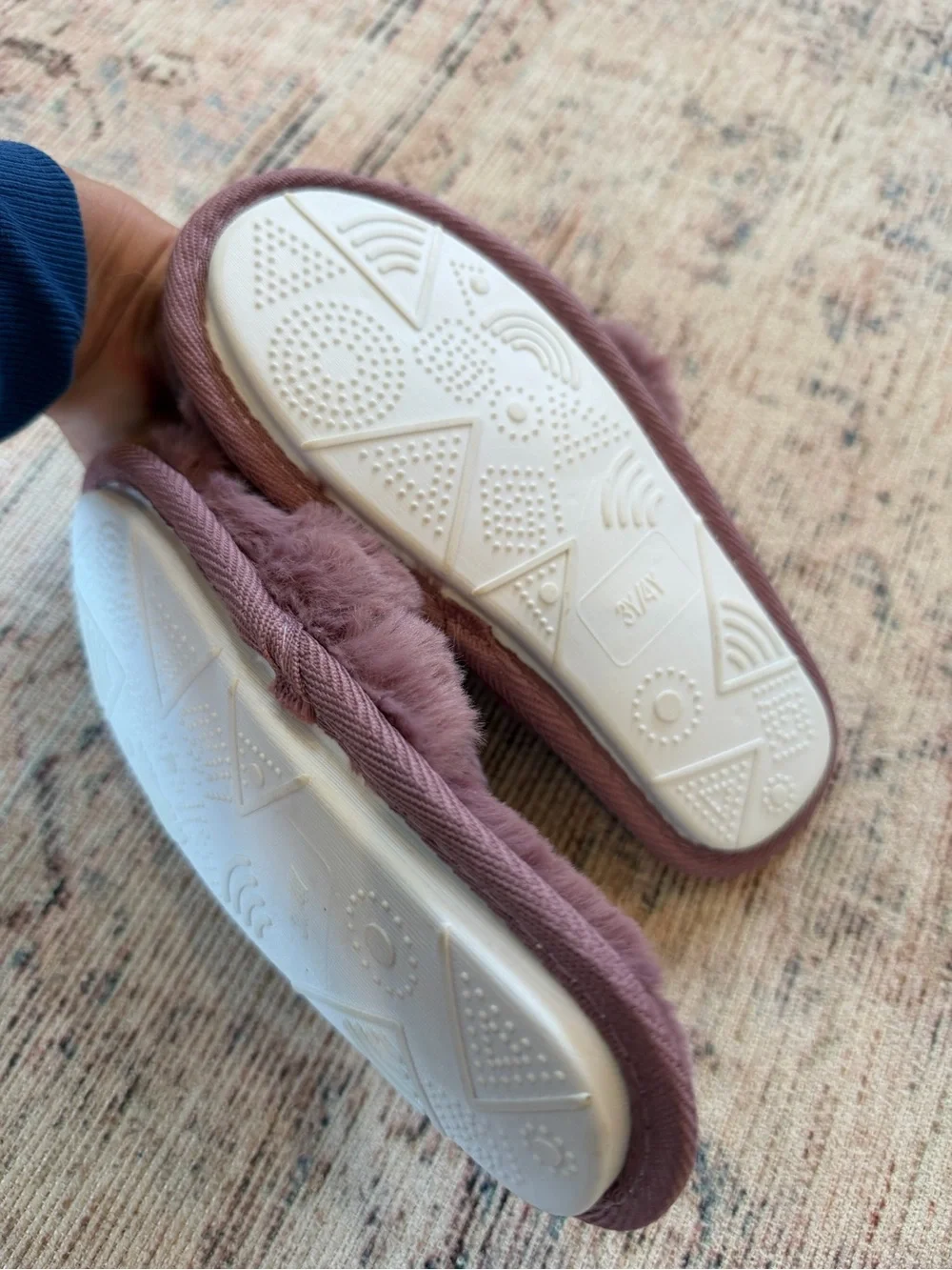 Joyfolie Plush Cross-Band Kids Slippers in Dusty Mauve